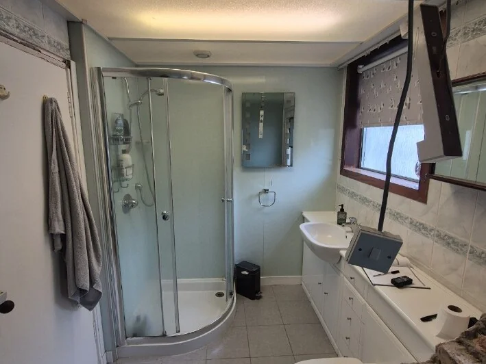 Bathroom before renovation
