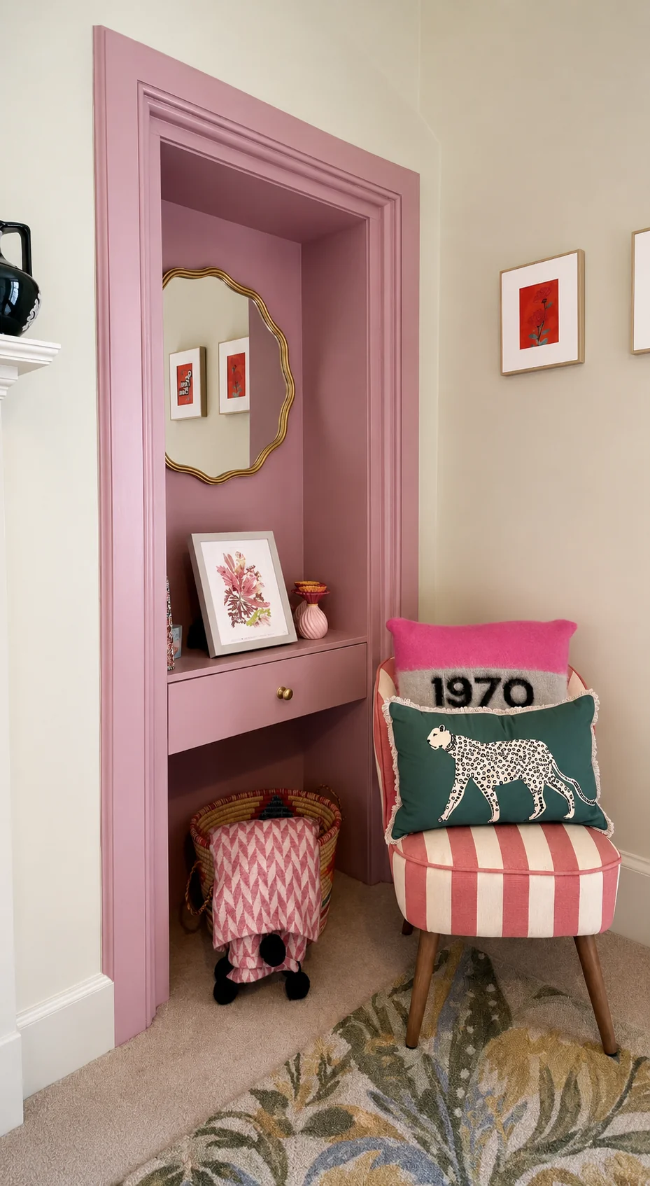 Bespoke joinery alcove dressing table · Murthly
